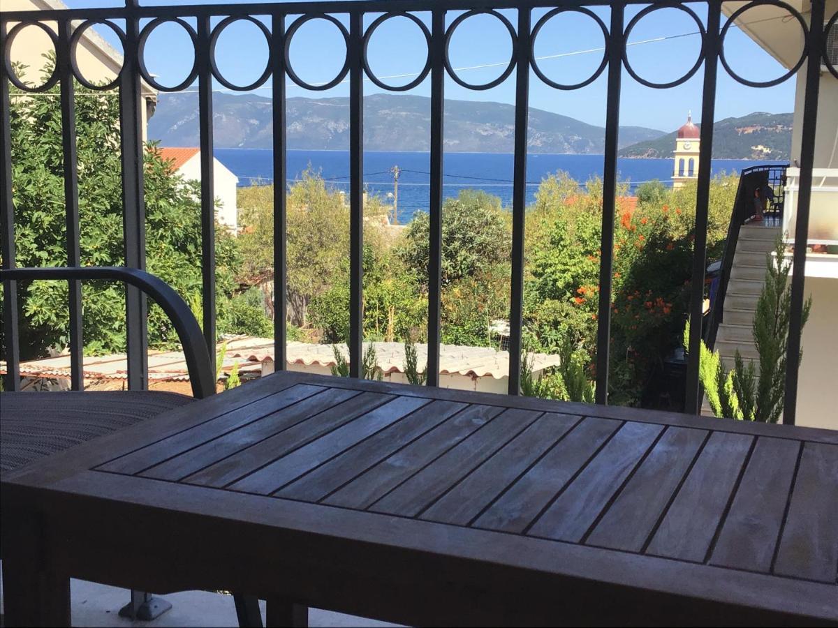 D'Angelos Apartments Karavomylos Bagian luar foto