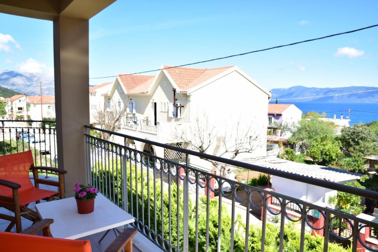 D'Angelos Apartments Karavomylos Bagian luar foto