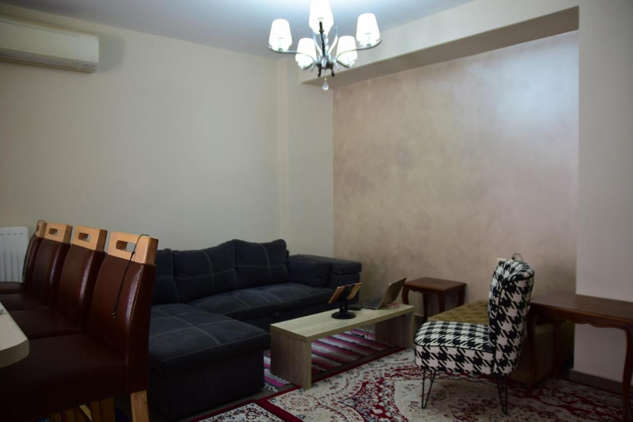 D'Angelos Apartments Karavomylos Bagian luar foto
