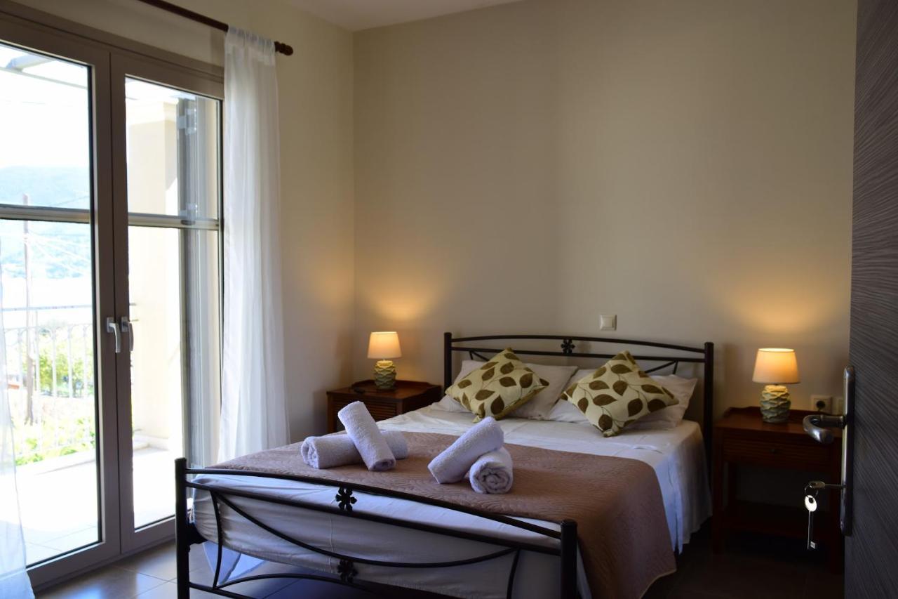 D'Angelos Apartments Karavomylos Bagian luar foto